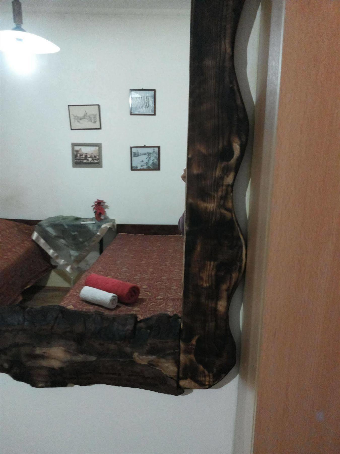 Hotel Vuk Скопье Экстерьер фото